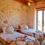 Villa Petalouda Wunderschoene Villa In Tragaki